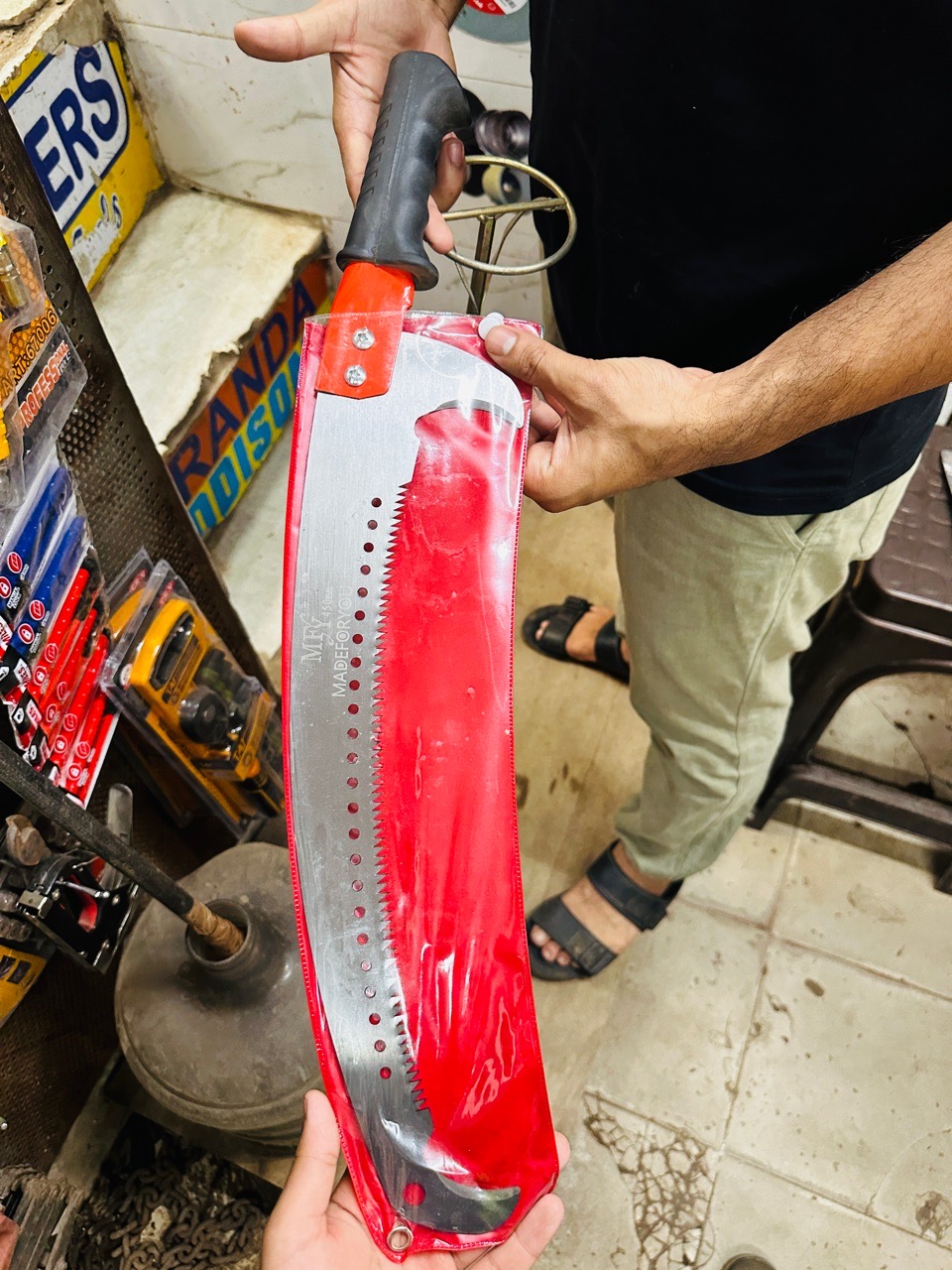 Heavy-Duty Hand Saw view 2