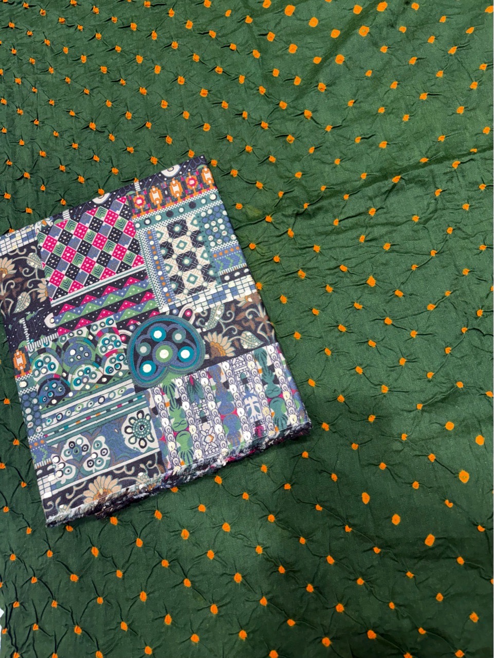 Bandhej Green Unstitch Suit view 3