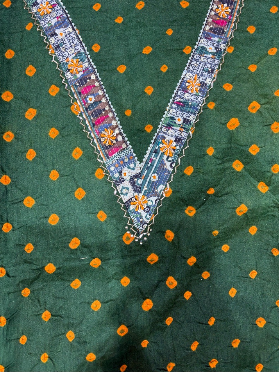 Bandhej Green Unstitch Suit view 2