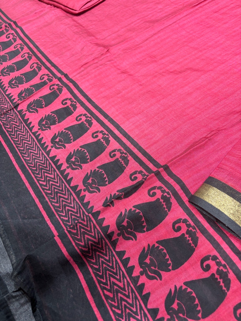Red Suit Set Unstitched view 4