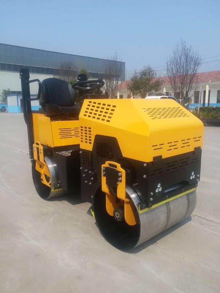 Hydraulic Road Roller view 2