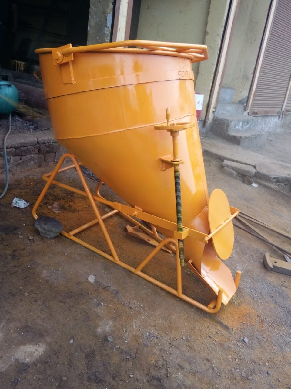 Construction Mixer view 2