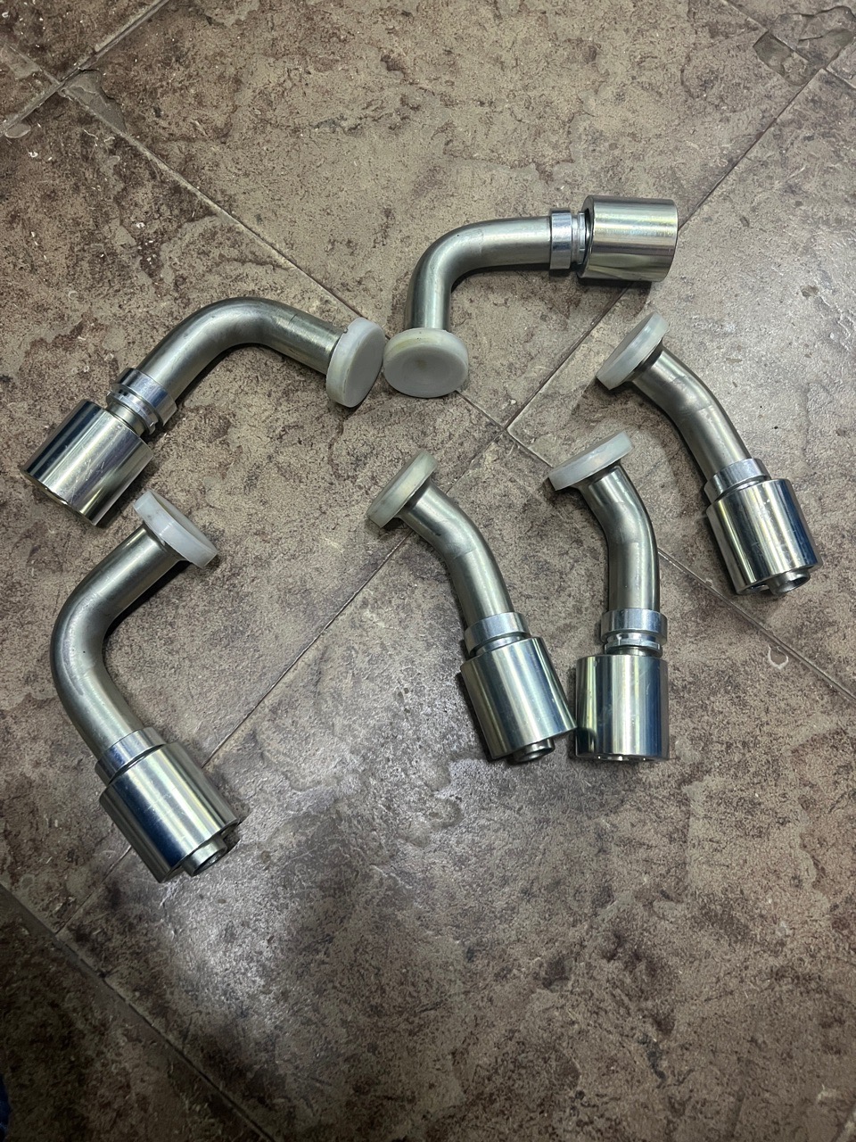Hydraulic Elbow Fittings view 2