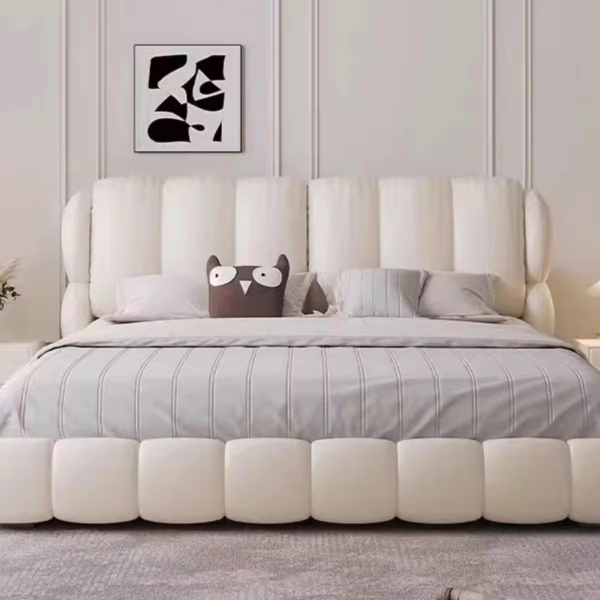 Modern Plush Bed view 6