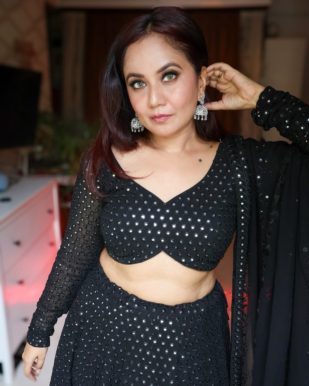 ‘Aayina’ - Black view 6