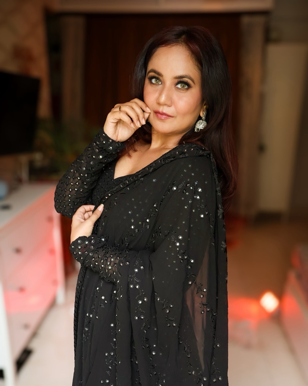 ‘Aayina’ - Black view 5