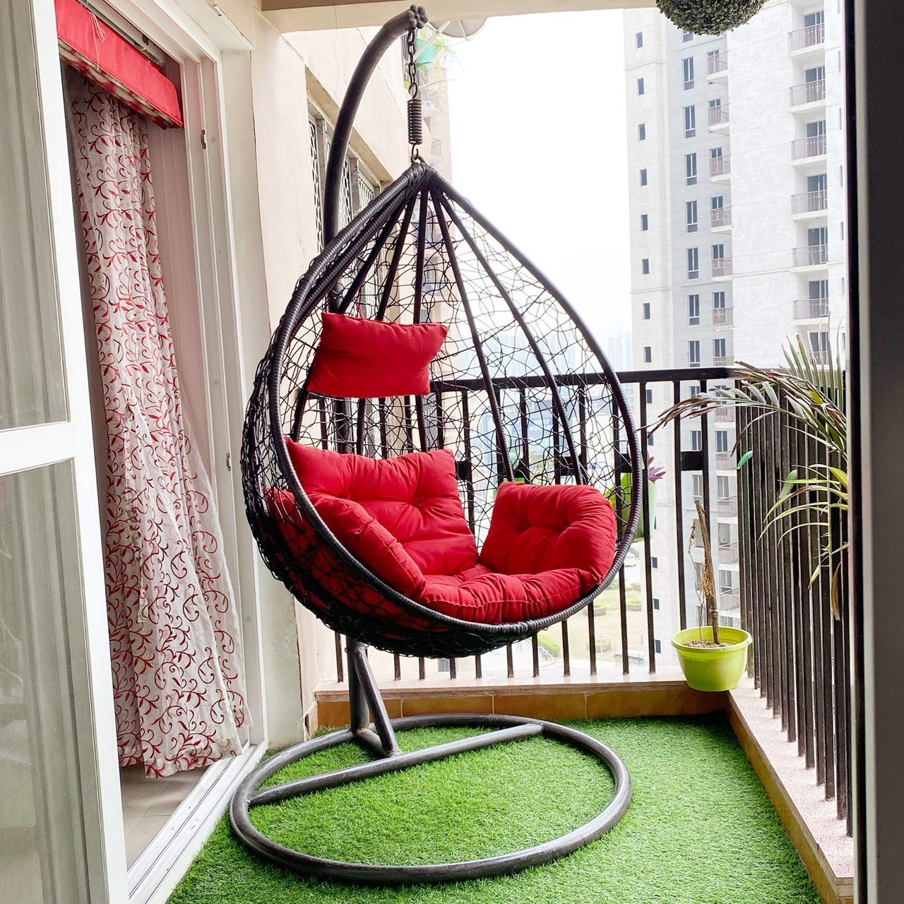 Hanging Egg Shape Swing view 2