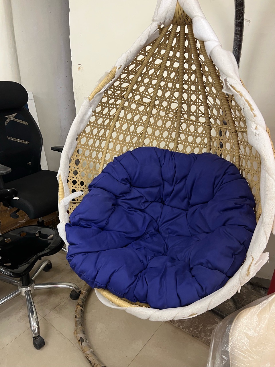 Hanging Egg Shape Swing view 8