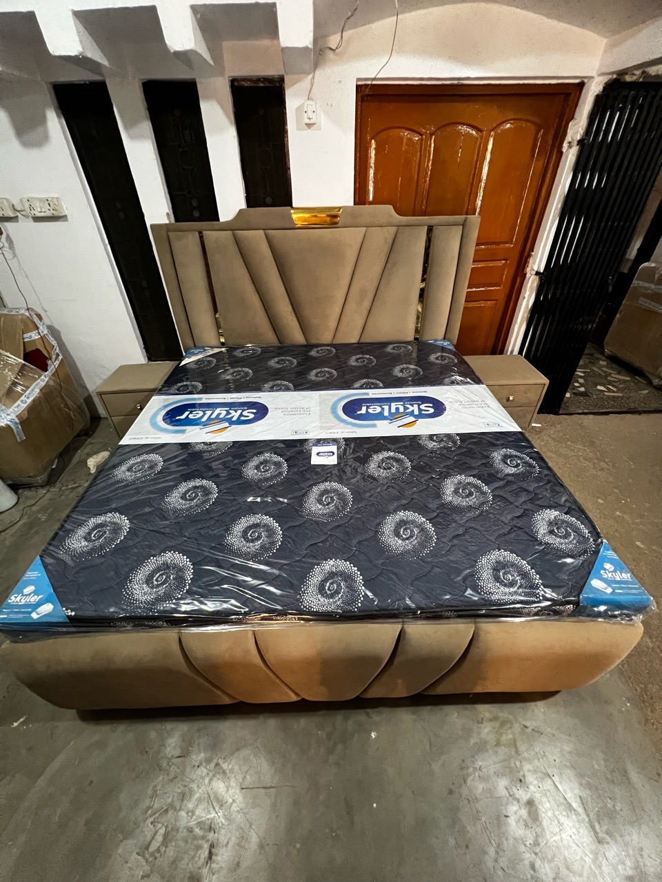 Modern King Size Bed view 6