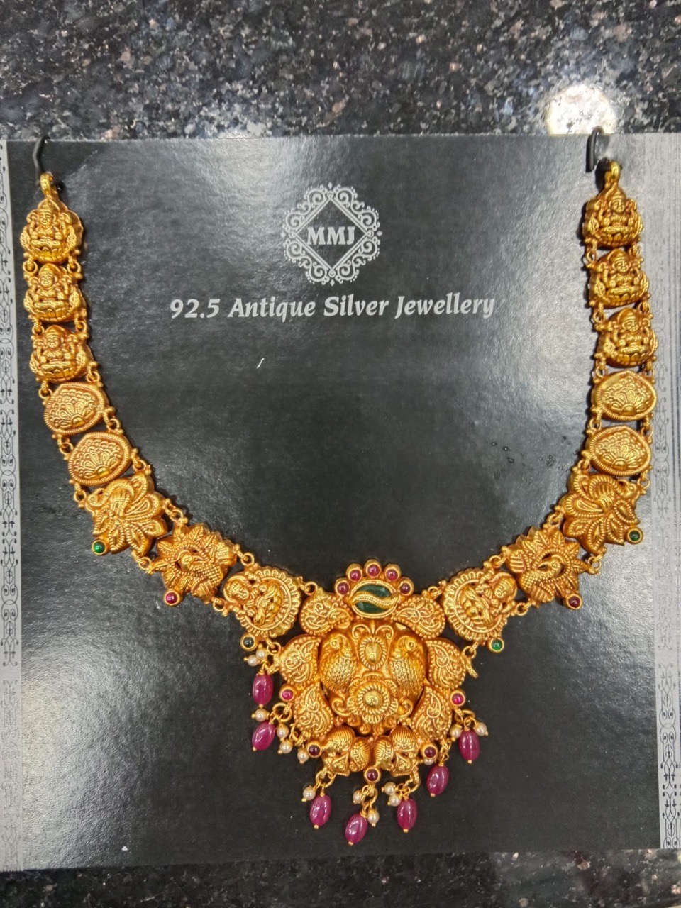 Necklace 01-08-26 view 10