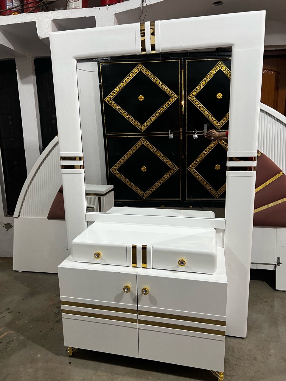 Elegant White Dressing Table view 3
