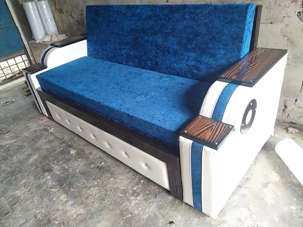 Modern Sofa Bed With Broad Handle view 4
