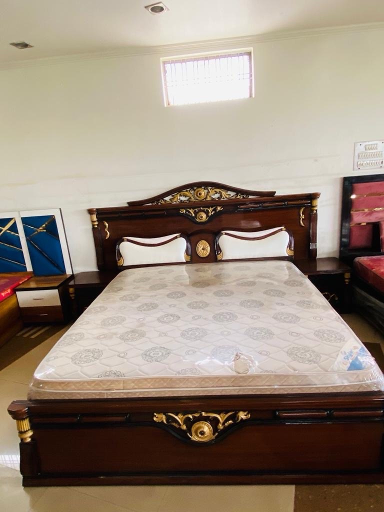 Royal Wooden Bed view 3