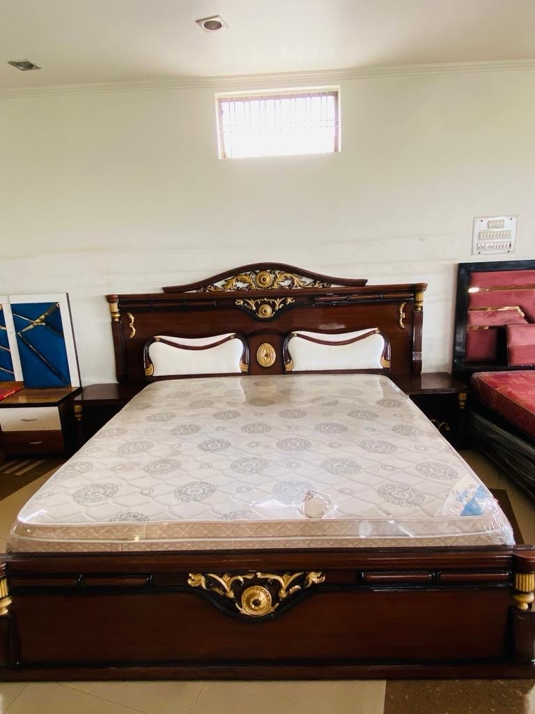 Royal Wooden Bed view 4