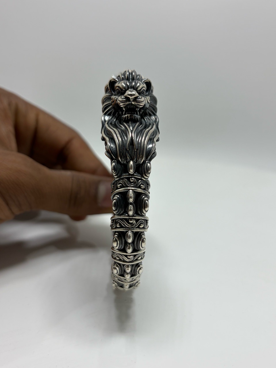 EF 92.5 Silver Kada view 3