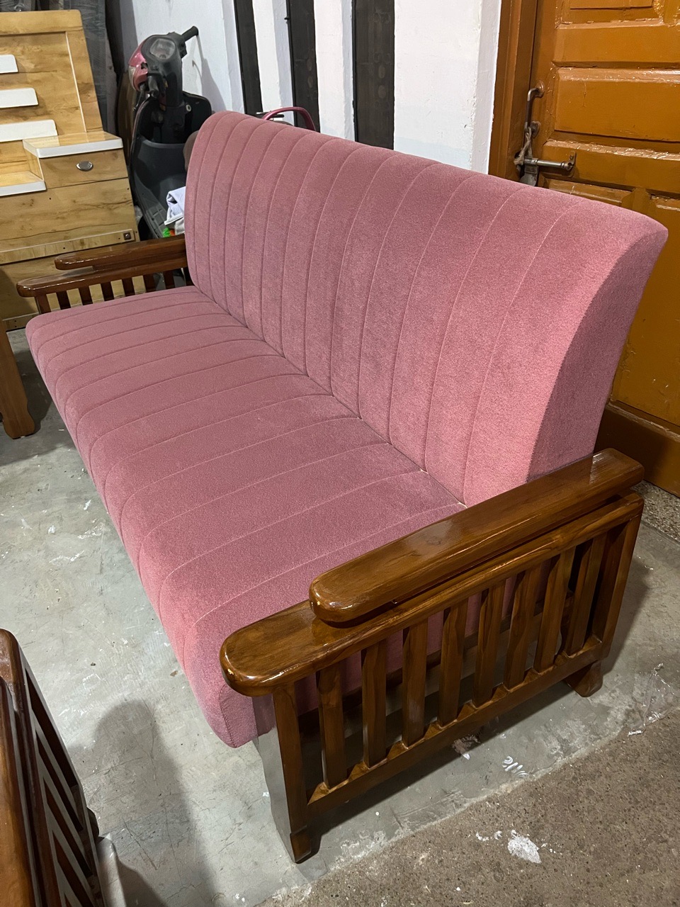 Modern Look Teak Sofa Set view 7