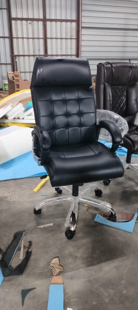Black Executive Office Chair view 2