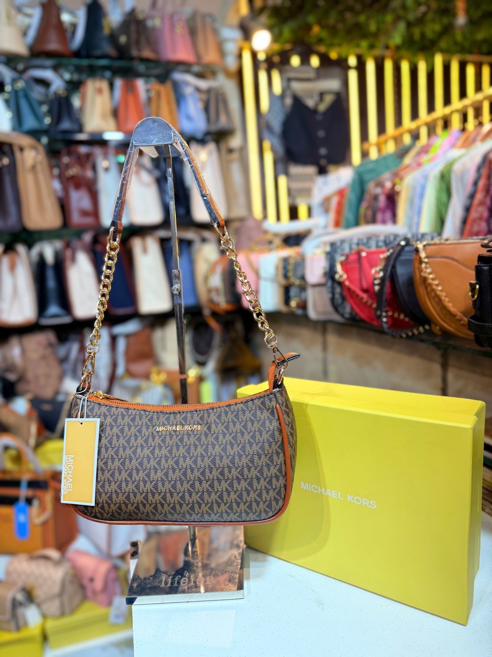 Michael Kors Crossbody Bag 🛍️🛍️🛍️ view 3