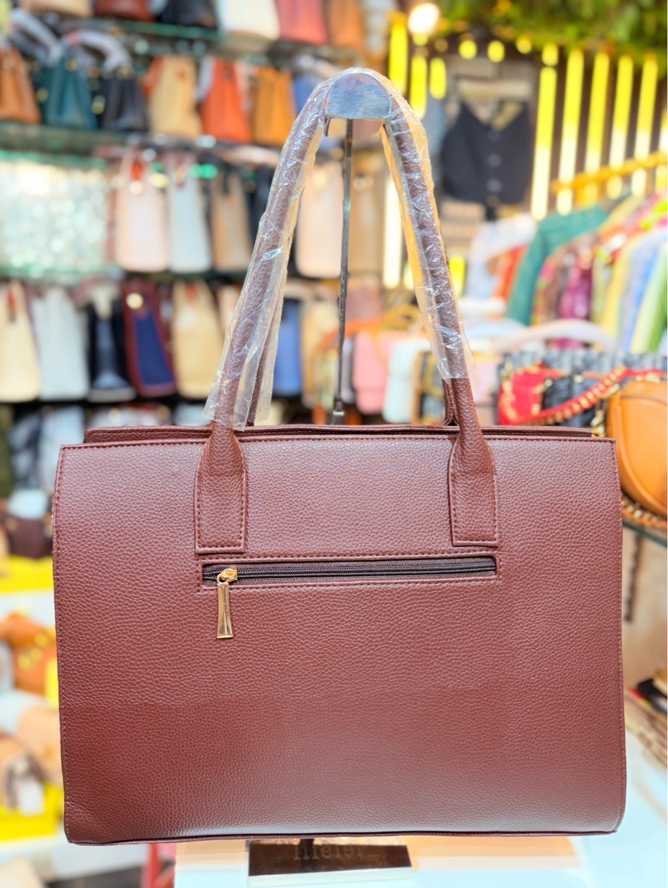 DUSTELLA Tote Bag view 4
