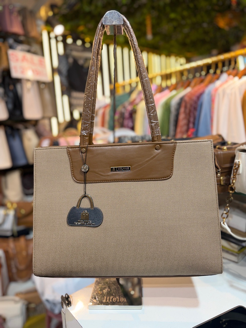 Stylish Tote Bag 💼 view 2