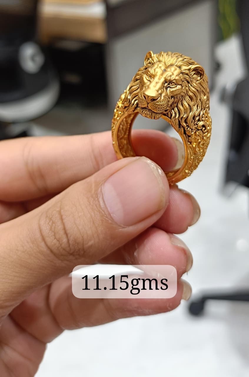 Lion Head Gold Ring view 5