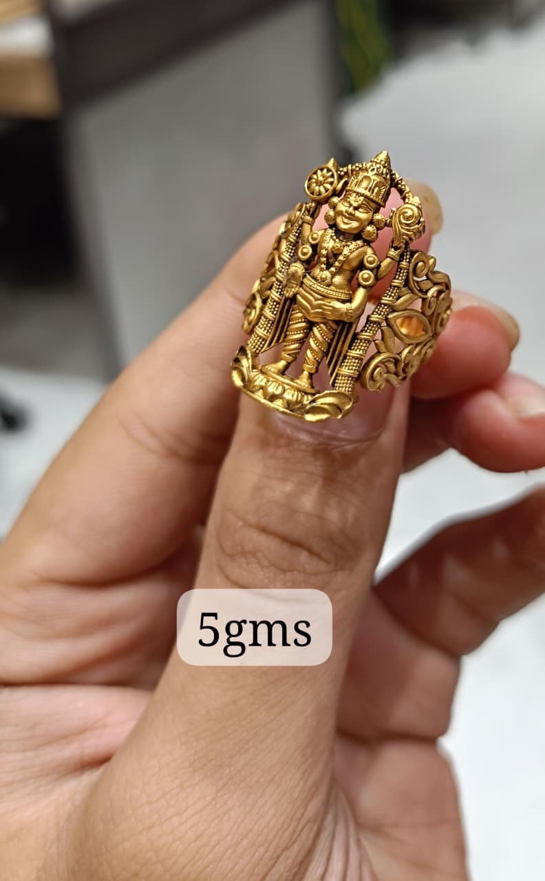Gold Antique Ring view 2