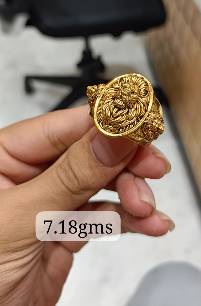Gold Antique Ring view 10