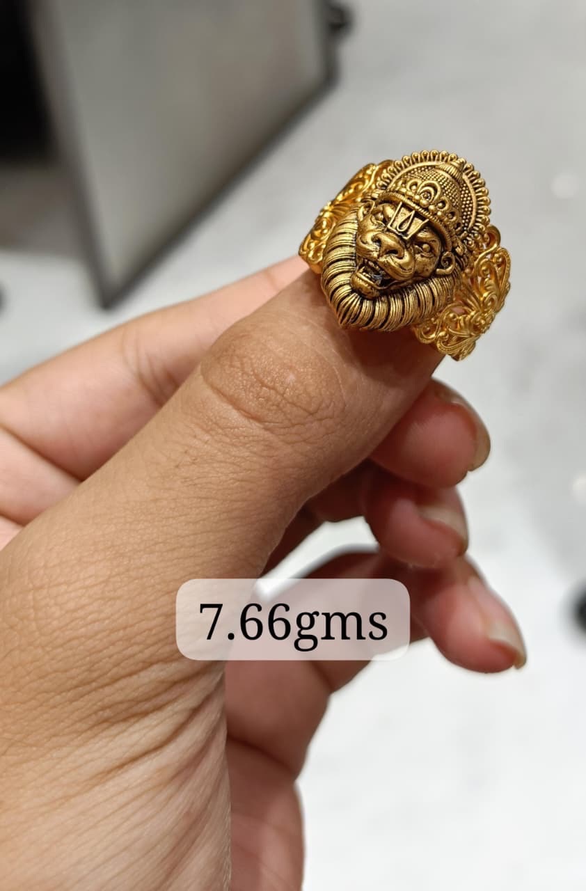 Gold Antique Ring view 6