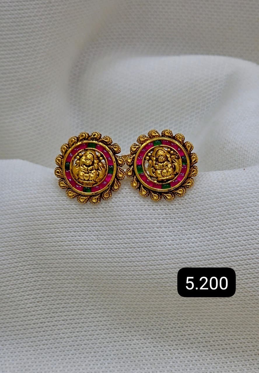 Traditional Gold Earrings1 view 4