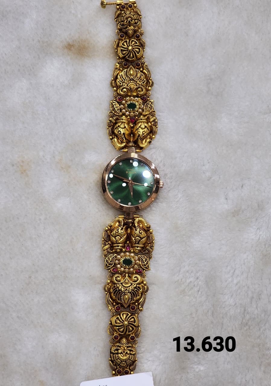Riya Gold Watch view 5