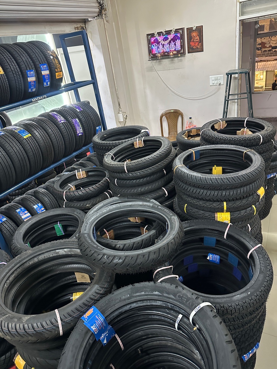 CM Tyres view 2