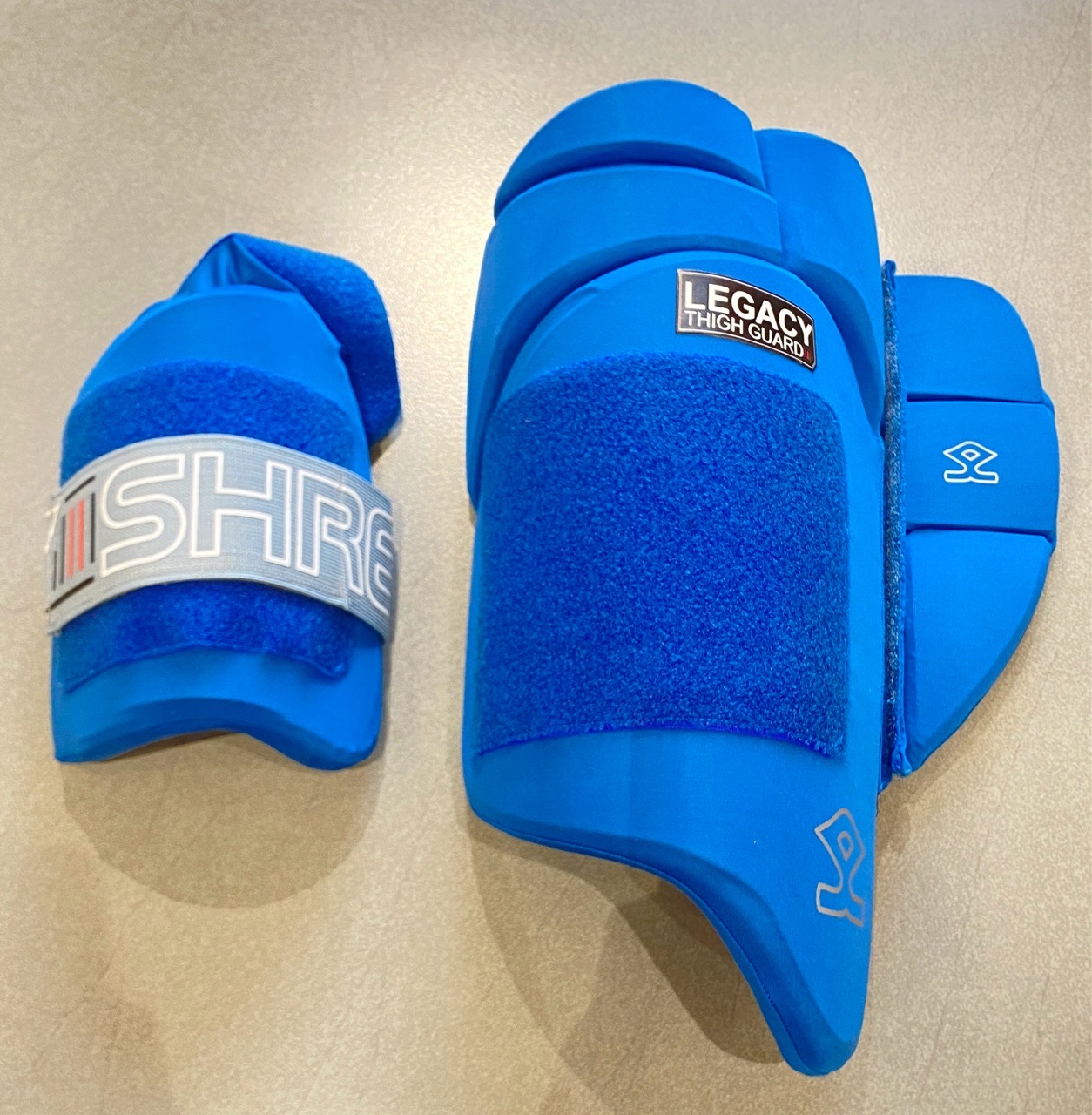 Shrey Legacy Thigh Guard view 2