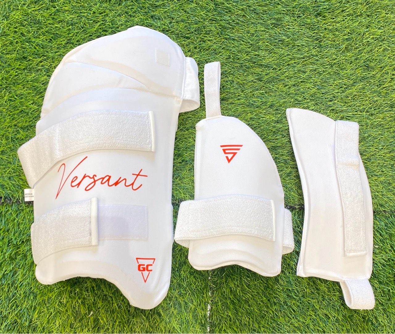 Versant Thigh Guard view 2