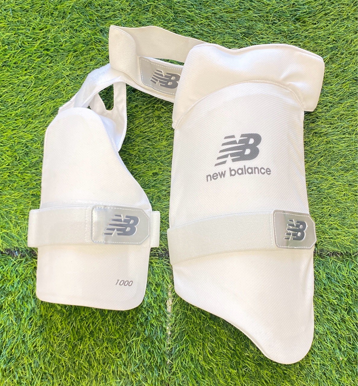 New Balance Thigh Guard view 2