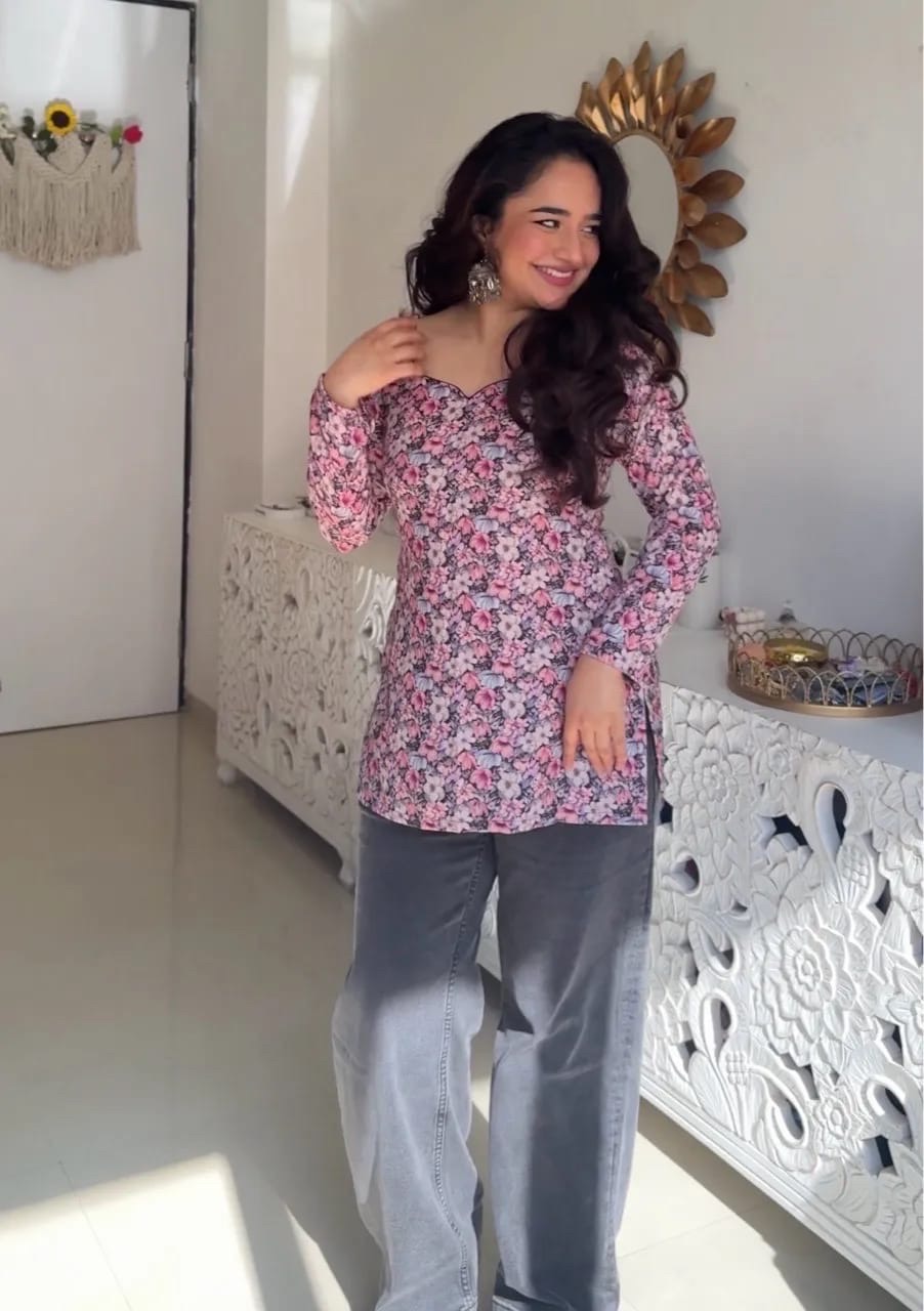 Woolen Corset Kurti with paan neck view 8