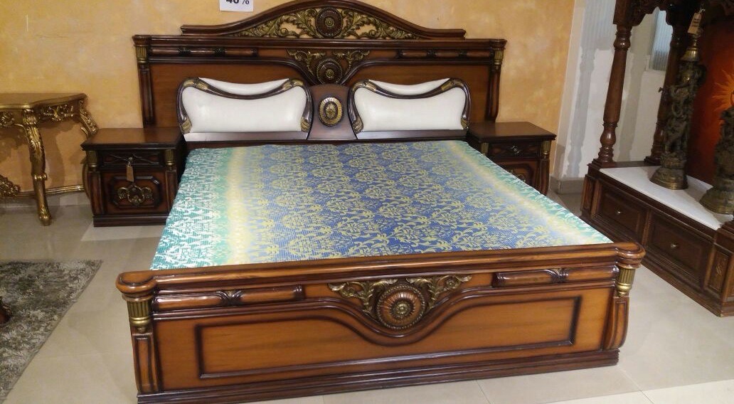 Royal Wooden Bed view 2