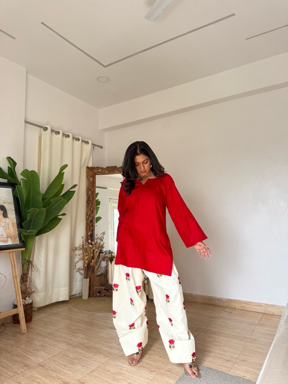 Lotus Farshi Salvar set view 4