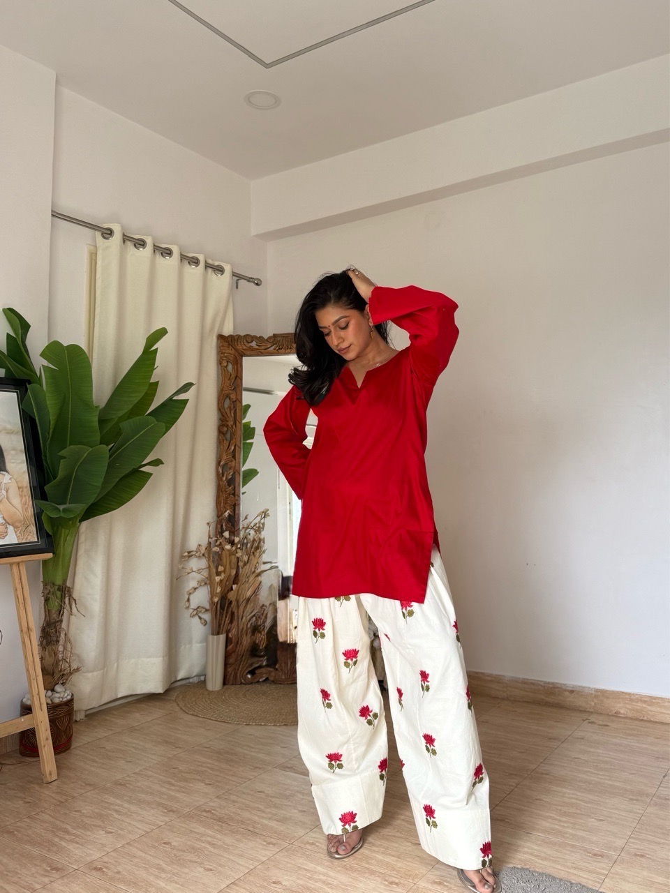 Lotus Farshi Salvar set view 5